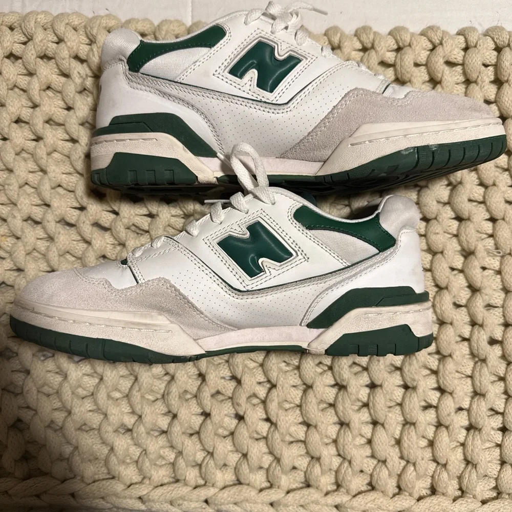 New Balance 550 White and Green Athletic Shoes - Picture 1 of 7
